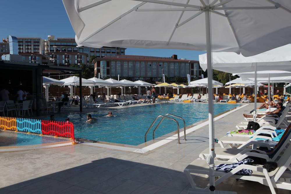 Ağva Ucar Royal Hotel Ve Konferans Salonu מראה חיצוני תמונה